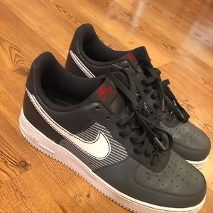 Nike Mens Air Force 1 Sz. 11